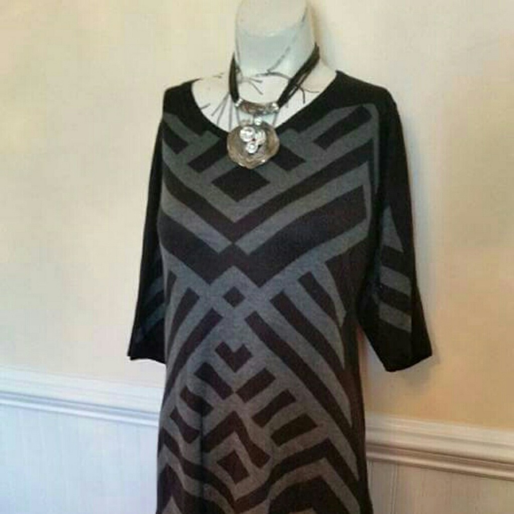 Size 2X Black and gray sweater dress.